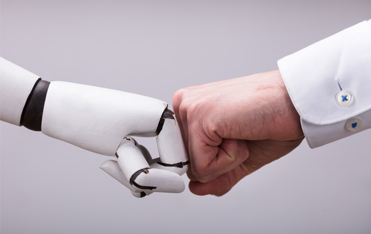 Macchine e persone: il &ldquo;tocco umano&rdquo; e le prospettive del material handling